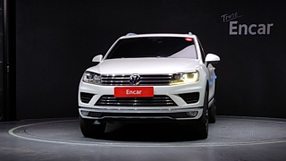 VOLKSWAGEN TOUAREG 2016
