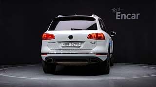VOLKSWAGEN TOUAREG 2016