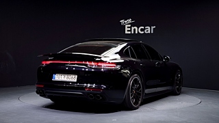 PORSCHE PANAMERA 971 2023