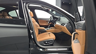 BMW 5-SERIES G30 2021