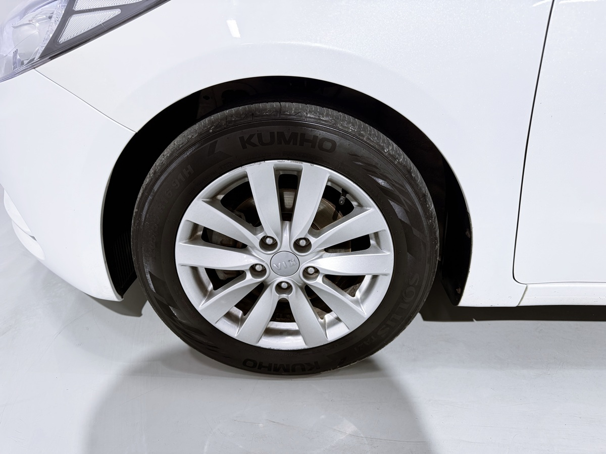 KIA K3 2013