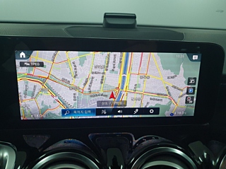 MERCEDES BENZ GLB-CLASS X247 2023