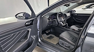 VOLKSWAGEN JETTA  7 GENERATION 1.5 TSI Prestige 2023