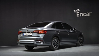 VOLKSWAGEN JETTA  2023
