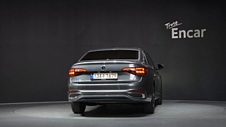 VOLKSWAGEN JETTA  7 GENERATION 1.5 TSI Prestige 2023