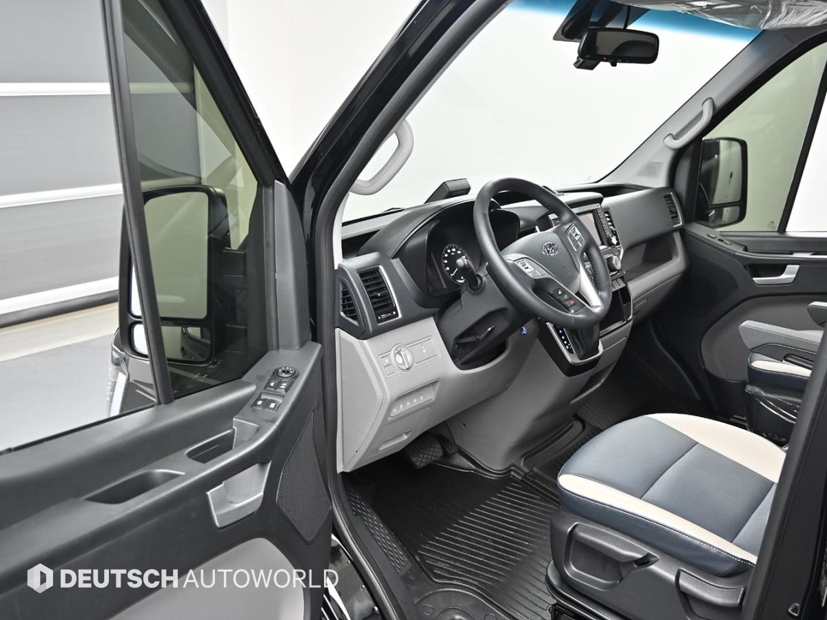 HYUNDAI SOLATI 2025