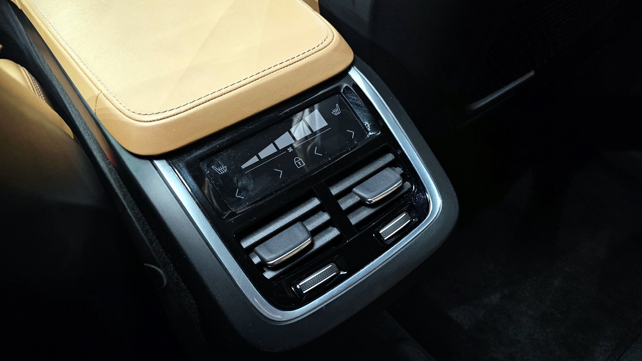 VOLVO XC90 2019