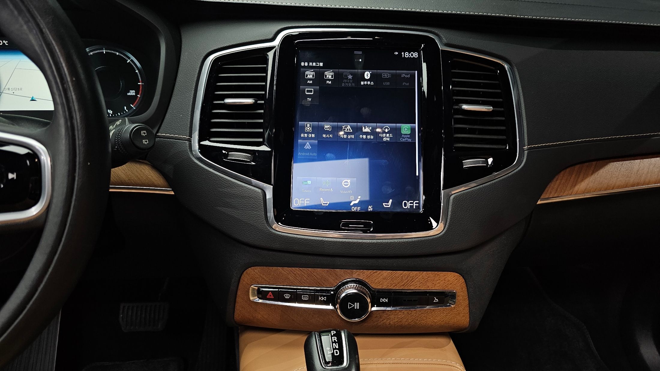 VOLVO XC90 2019