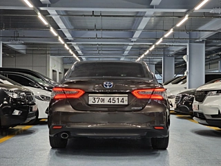TOYOTA CAMRY XV70 2017