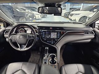 TOYOTA CAMRY XV70 2017