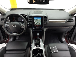SAMSUNG QM6 2022