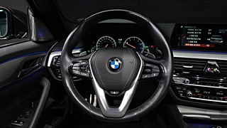 BMW 5-SERIES G30 2018