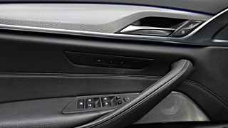 BMW 5-SERIES G30 2018