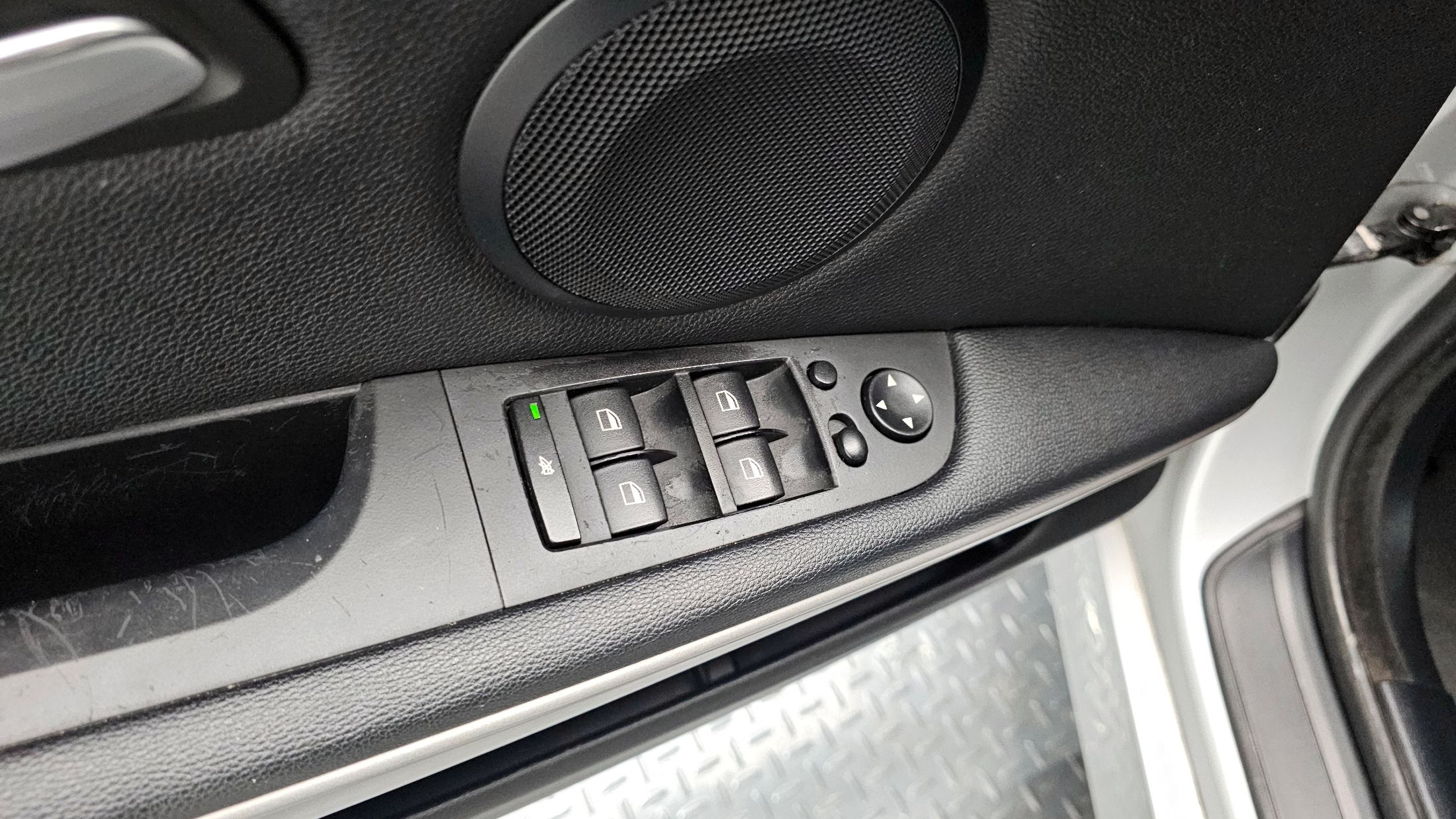 BMW 3-SERIES E90 2008