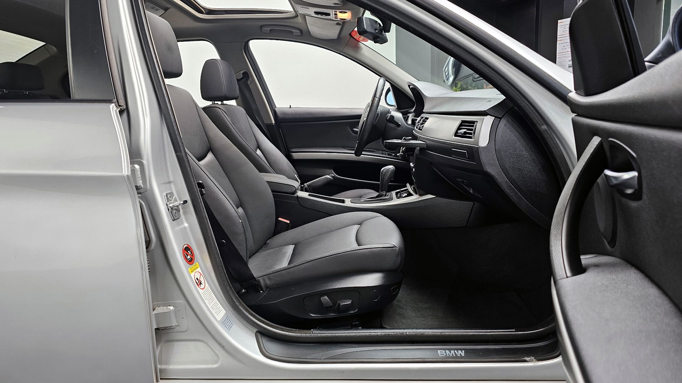 BMW 3-SERIES E90 2008