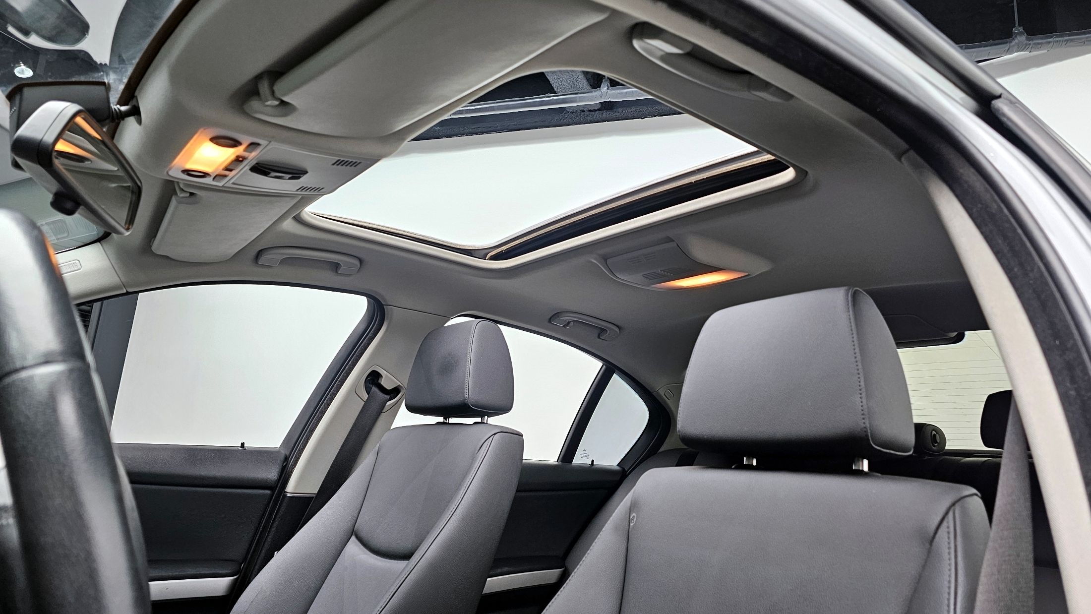 BMW 3-SERIES E90 2008