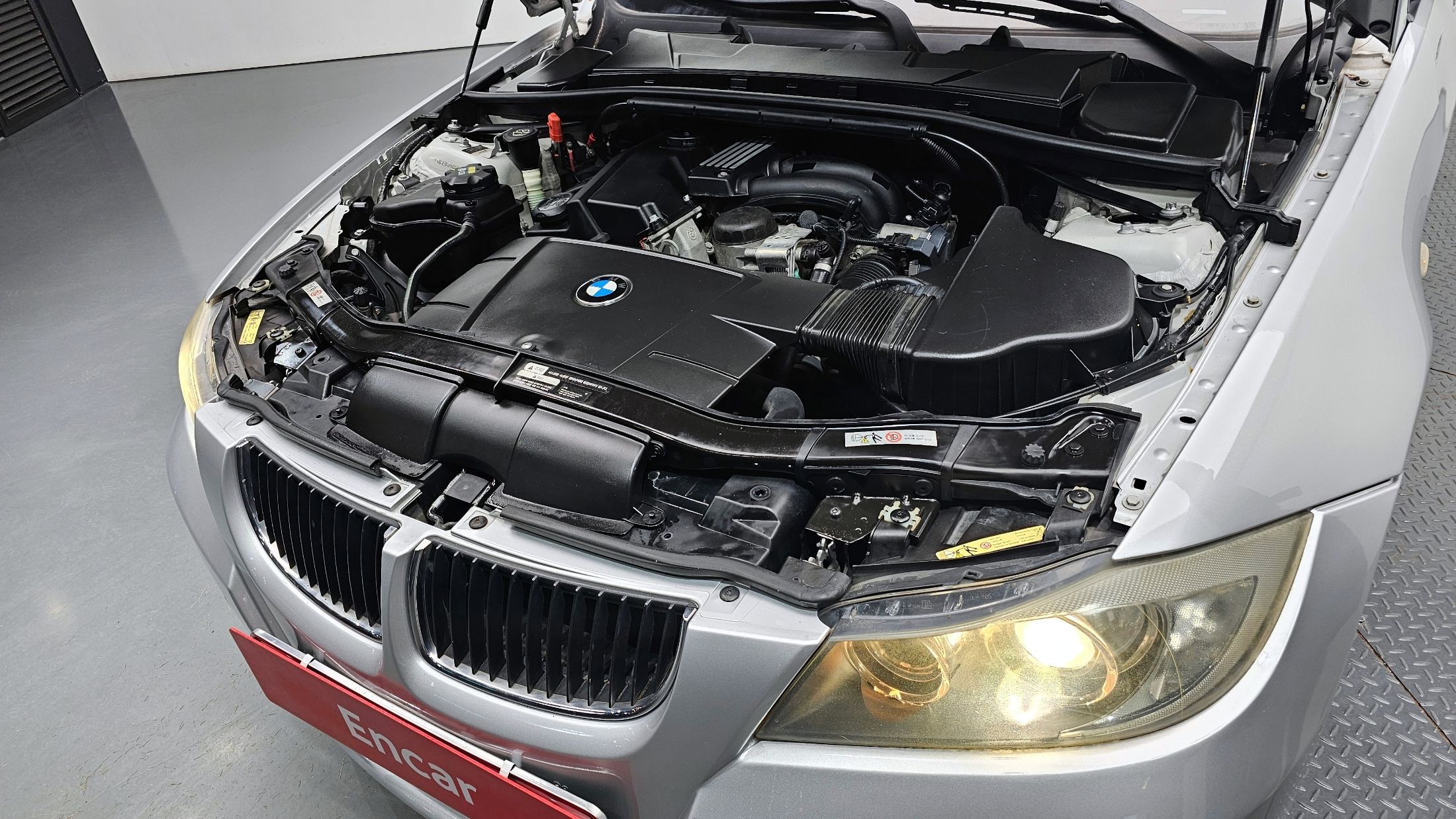 BMW 3-SERIES E90 2008