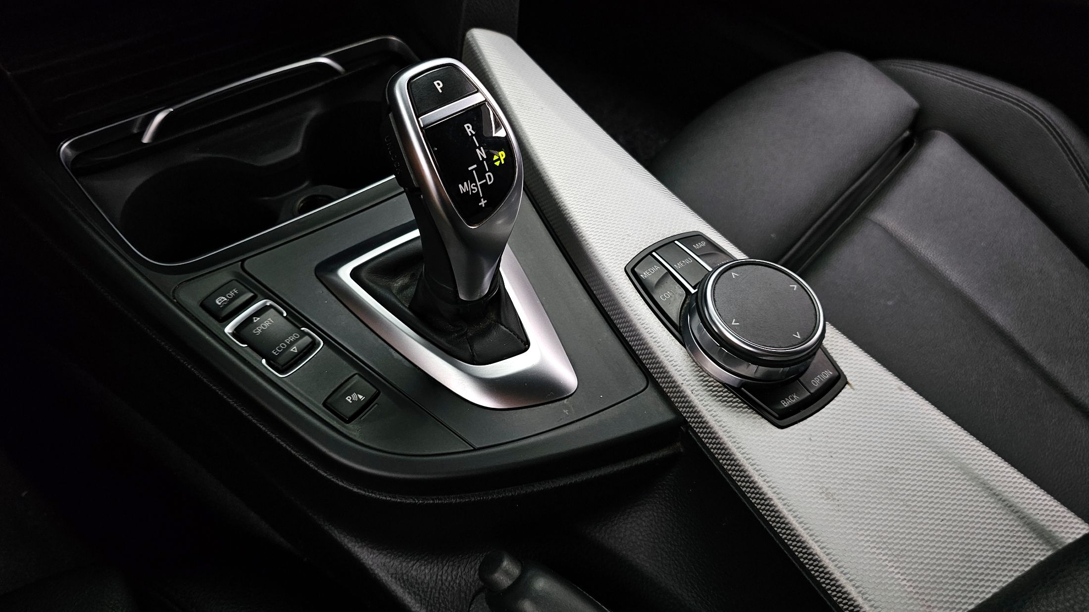 BMW 3-SERIES F30 2018