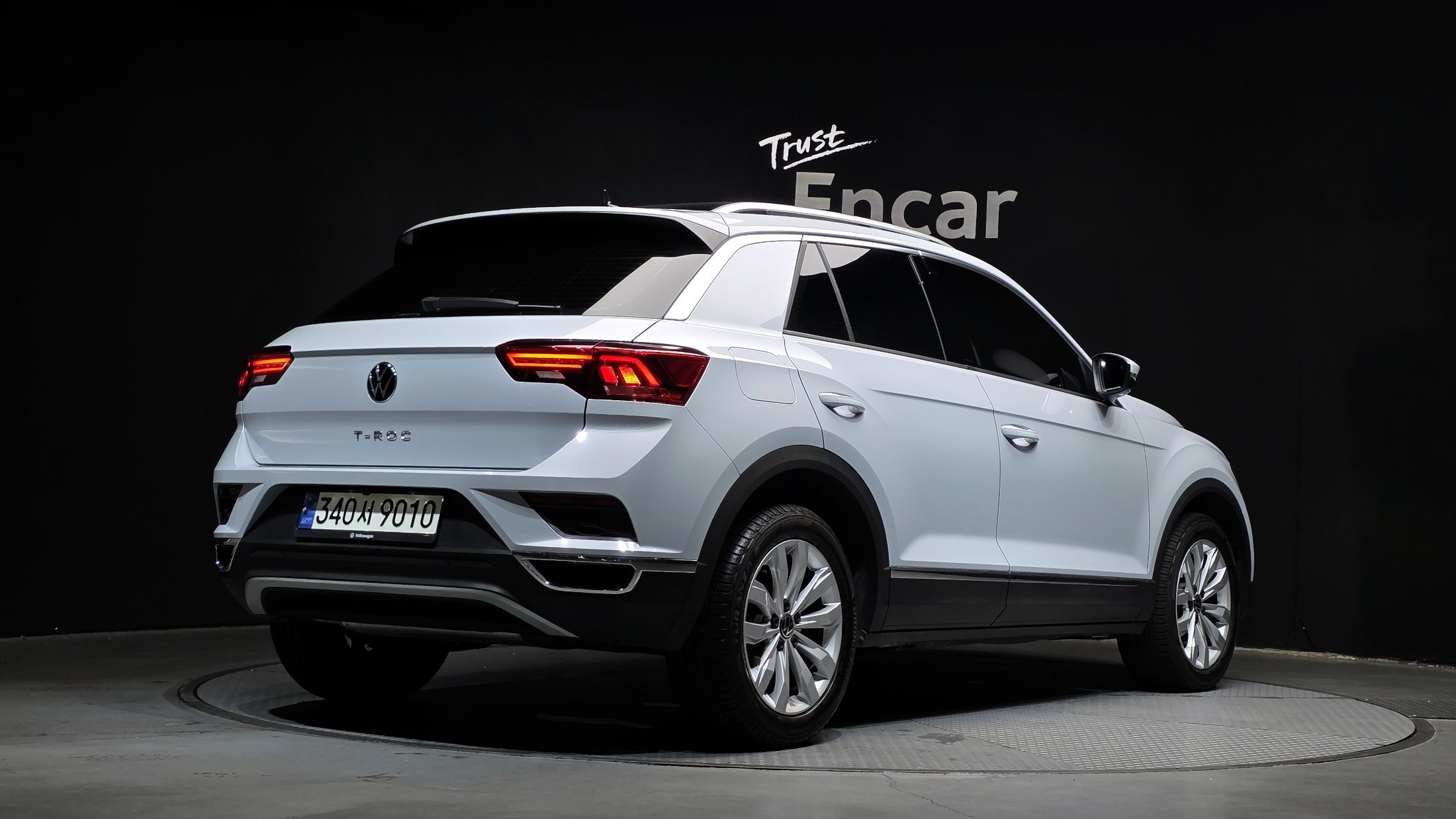 VOLKSWAGEN T-ROC 2021