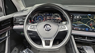 VOLKSWAGEN TOUAREG 2020