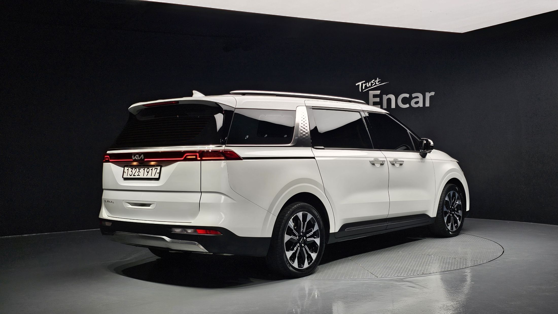 KIA CARNIVAL 2021