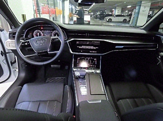 AUDI A6 C8 2025