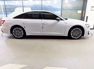 AUDI A6 C8 2025