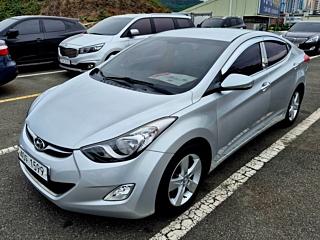HYUNDAI AVANTE MD 2013