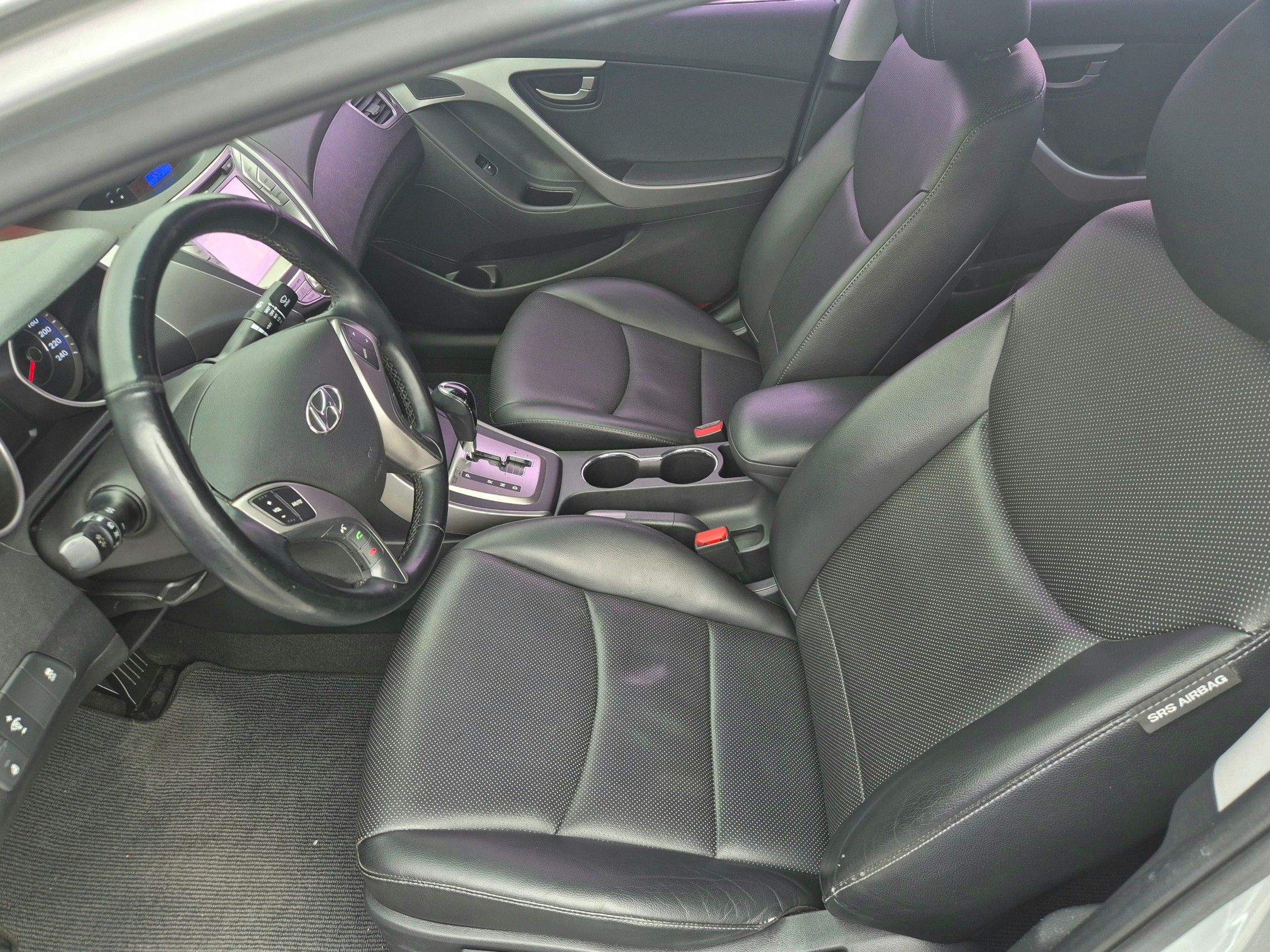 HYUNDAI AVANTE MD 2013