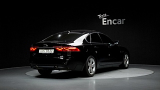 JAGUAR XF X260 2018