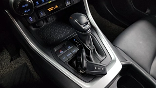 TOYOTA RAV4  5 GENERATION 2.5 2WD 2021