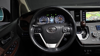 TOYOTA SIENNA 2018