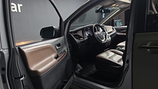 TOYOTA SIENNA 2018