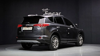 TOYOTA RAV4 2017