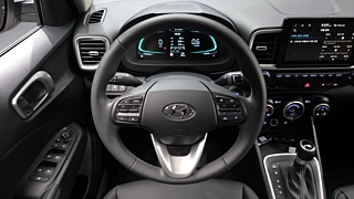 HYUNDAI VENUE 2025