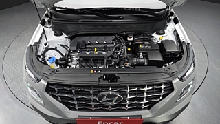 HYUNDAI VENUE 2025