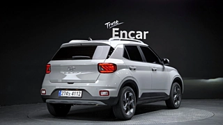 HYUNDAI VENUE 2025