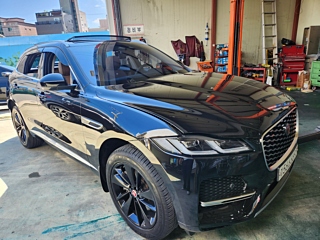 JAGUAR F-PACE 2022