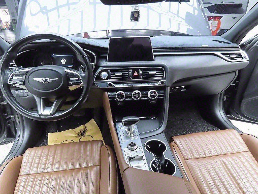 GENESIS G70 2017