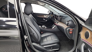 MERCEDES BENZ E-CLASS W213 2017