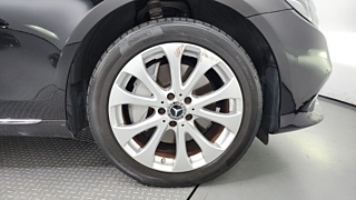 MERCEDES BENZ E-CLASS W213 2017