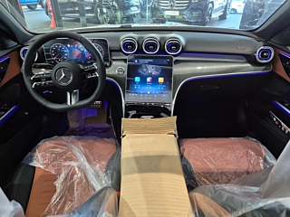 MERCEDES BENZ C-CLASS W206  C200 AMG Line 2025