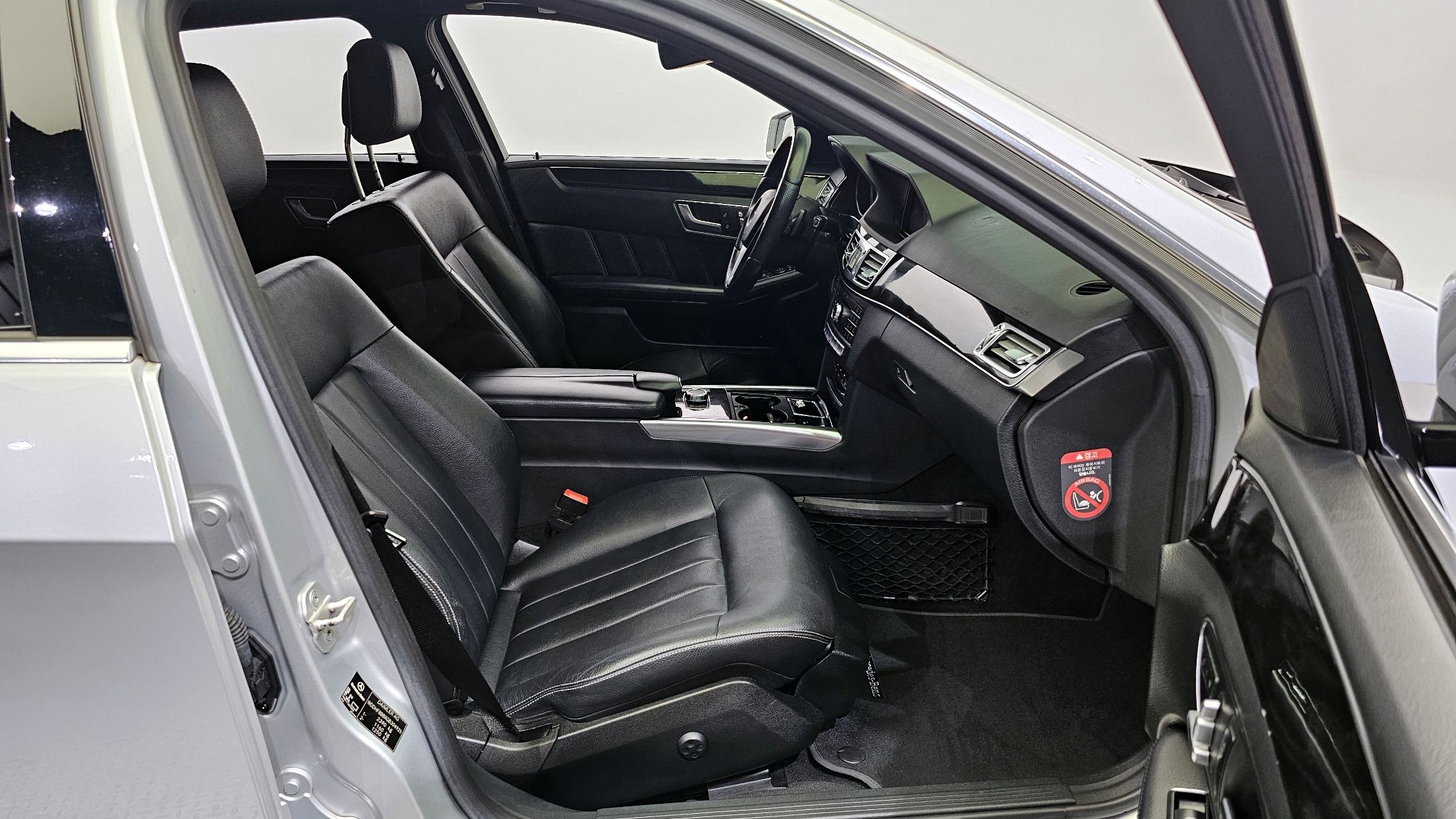 MERCEDES BENZ E-CLASS W212 2016