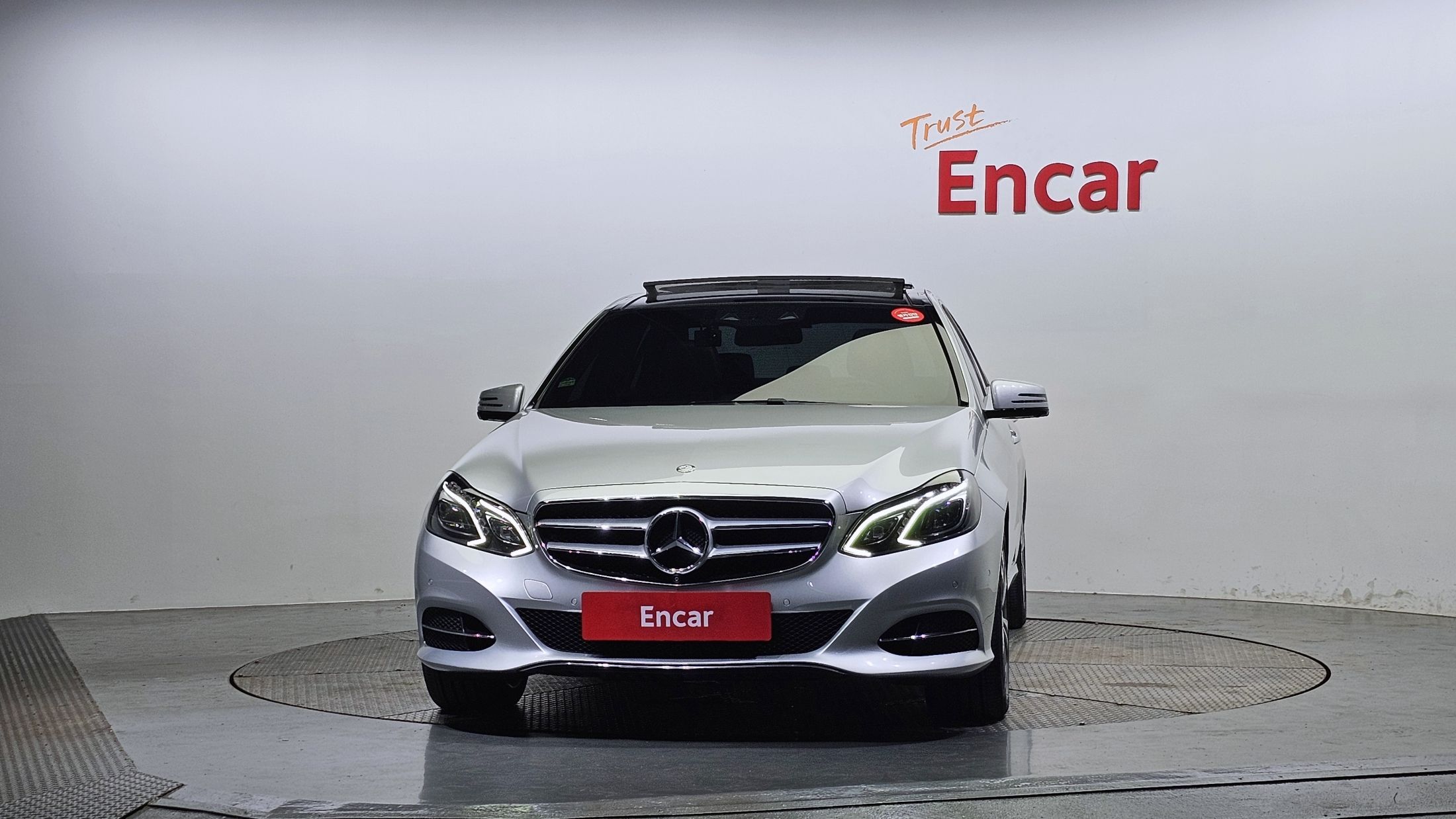 MERCEDES BENZ E-CLASS W212 2016