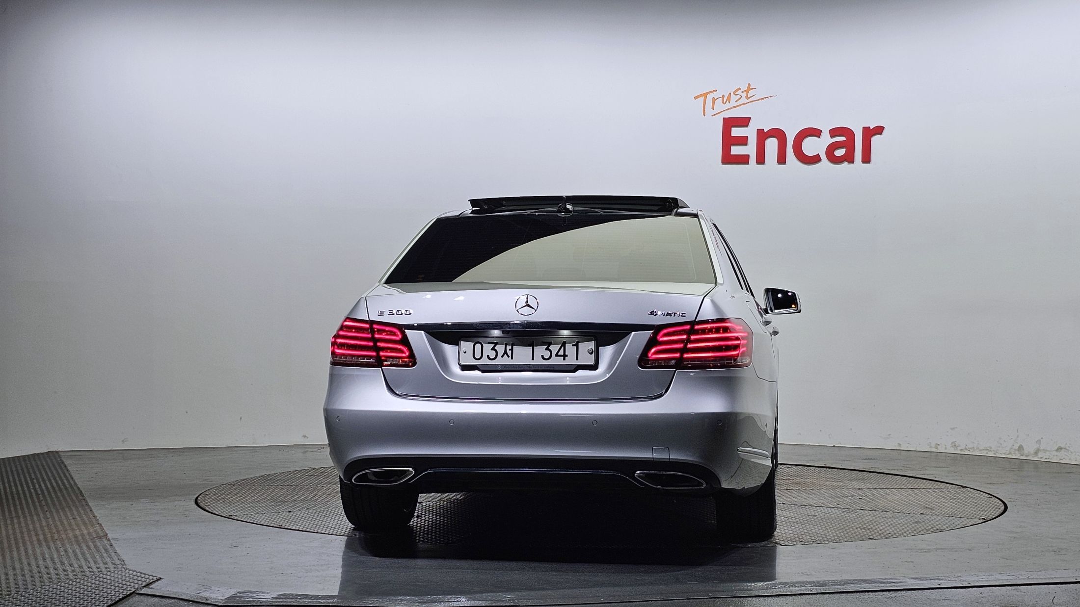 MERCEDES BENZ E-CLASS W212 2016