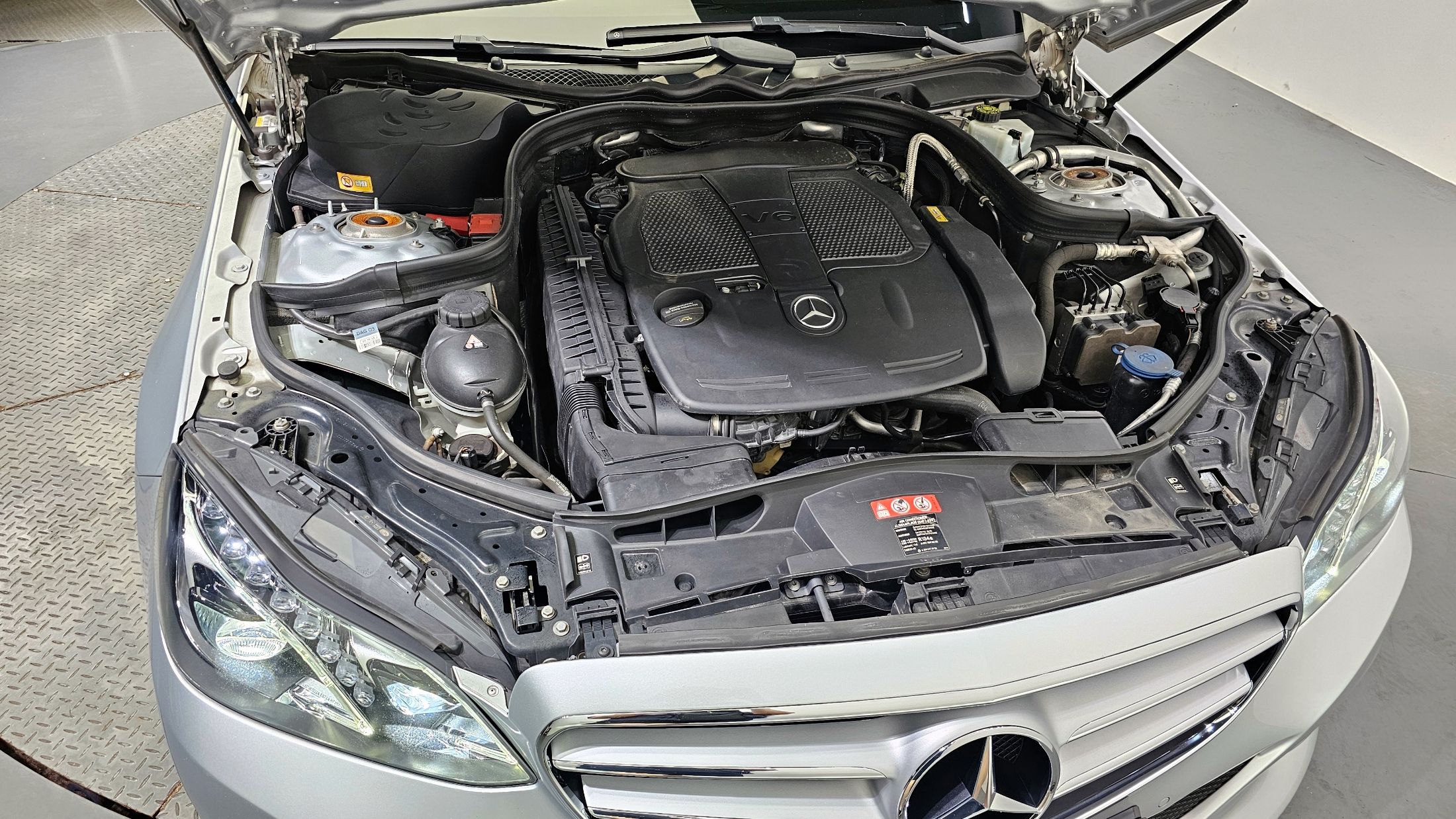 MERCEDES BENZ E-CLASS W212 2016