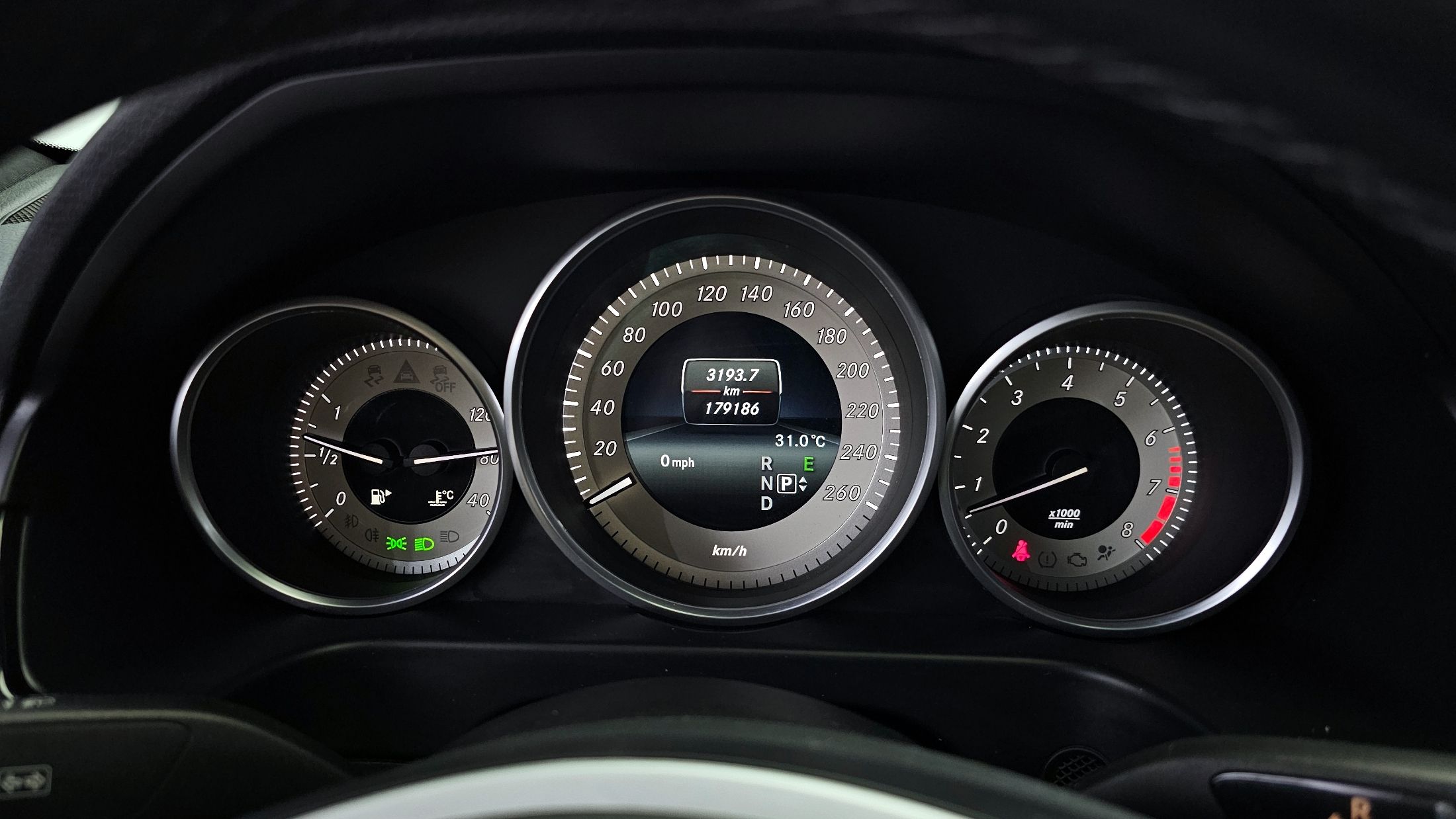 MERCEDES BENZ E-CLASS W212 2016