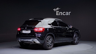 MERCEDES BENZ GLA-CLASS X156 2018