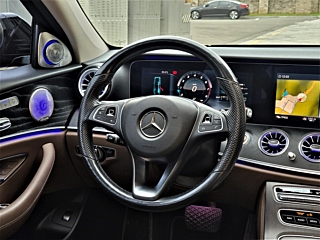 MERCEDES BENZ E-CLASS W213 2017