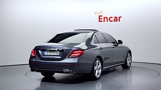 MERCEDES BENZ E-CLASS W213 2017